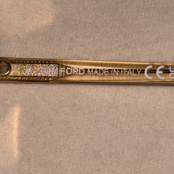 Tom Ford Unisex Transparent Sunglasses -like new - Picture 3 of 8